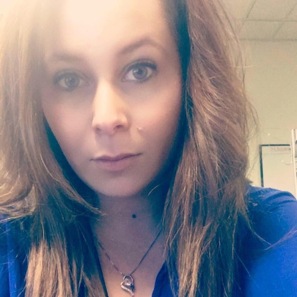 Meet your Posher, Dana - Picture 1 of 1